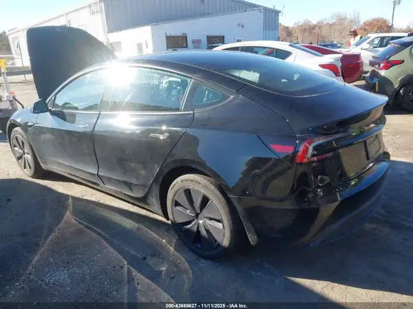 2024 TESLA MODEL 3 IAAI lot 43668627 auction photo 3