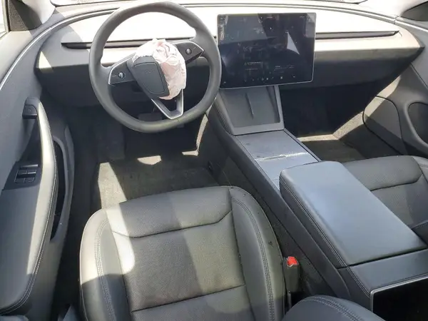 5YJ3E1EA6RF724277 2024 TESLA MODEL 3 - Image 8