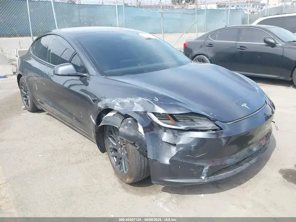 5YJ3E1EA6RF725199 2024 TESLA MODEL 3 - Image 1