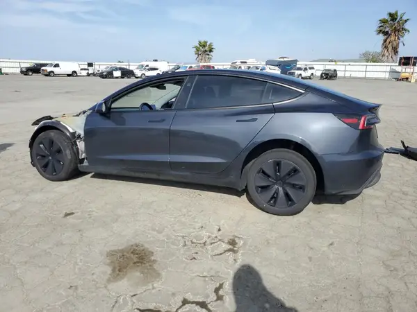 5YJ3E1EA6RF732122 2024 TESLA MODEL 3 - Image 2