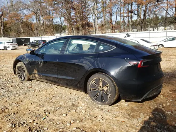 5YJ3E1EA6RF733531 2024 TESLA MODEL 3 - Image 2