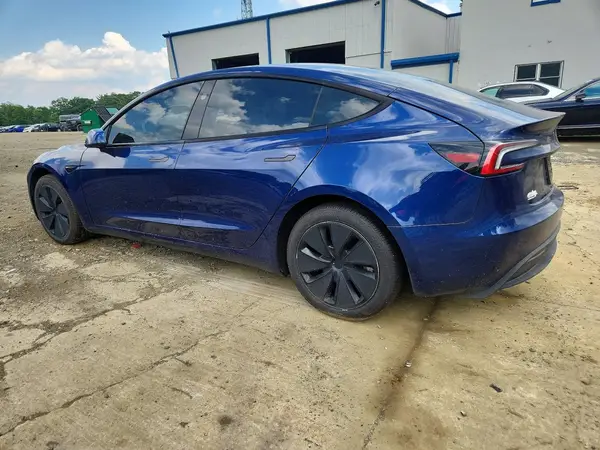 5YJ3E1EA6RF739989 2024 TESLA MODEL 3 - Image 2
