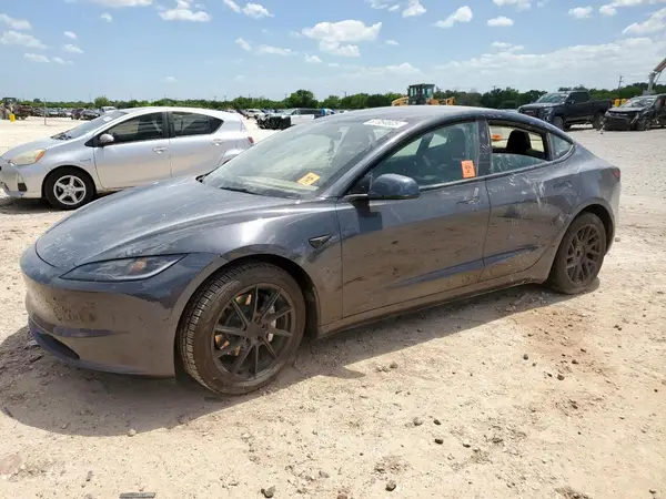 5YJ3E1EA6RF740169 2024 TESLA MODEL 3 - Image 1