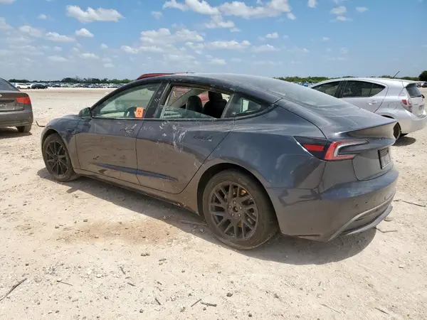 5YJ3E1EA6RF740169 2024 TESLA MODEL 3 - Image 2
