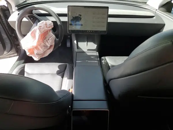 5YJ3E1EA6RF752340 2024 TESLA MODEL 3 - Image 8