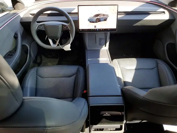 5YJ3E1EA6RF786634 2024 TESLA MODEL 3 - Image 8