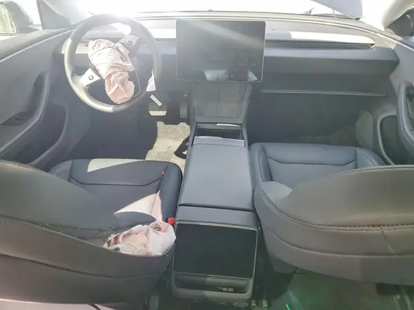 5YJ3E1EA6RF831796 2024 TESLA MODEL 3 - Image 8