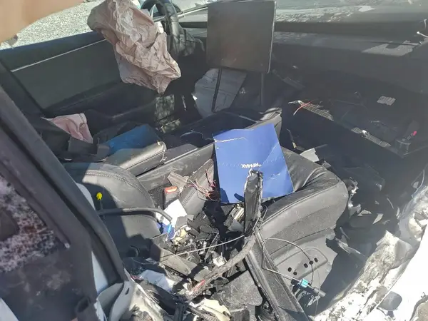 5YJ3E1EA6RF832575 2024 TESLA MODEL 3 - Image 8