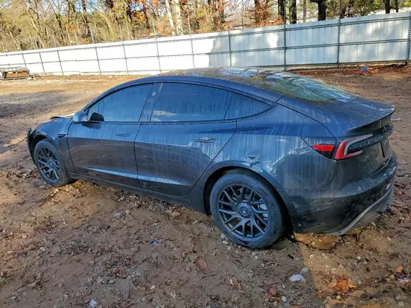 5YJ3E1EA6RF855371 2024 TESLA MODEL 3 - Image 2