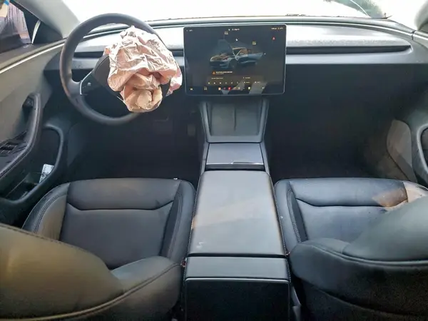 5YJ3E1EA6RF855371 2024 TESLA MODEL 3 - Image 8
