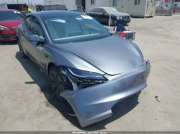 5YJ3E1EA6RF859341 2024 TESLA MODEL 3 - Image 1