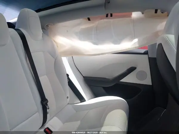 5YJ3E1EA6RF859341 2024 TESLA MODEL 3 - Image 8