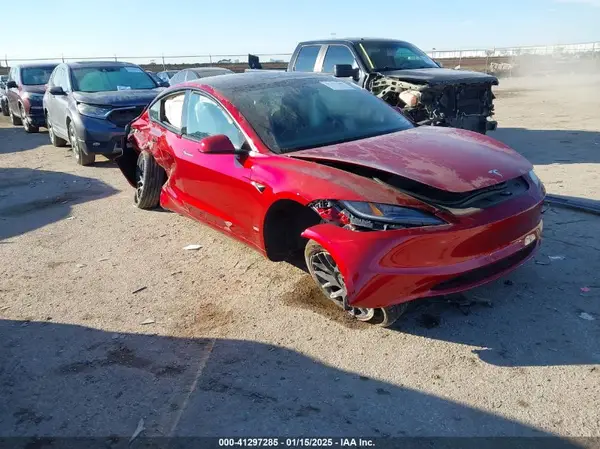 5YJ3E1EA6RF860960 2024 TESLA MODEL 3 - Image 1