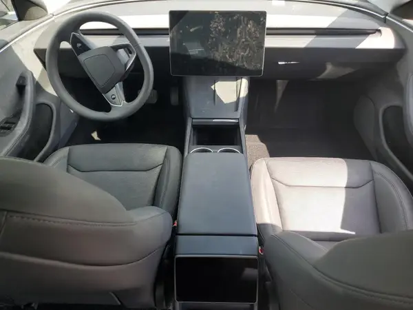 5YJ3E1EA6RF862403 2024 TESLA MODEL 3 - Image 8