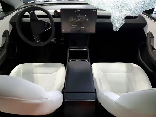 5YJ3E1EA6RF863860 2024 TESLA MODEL 3 - Image 8