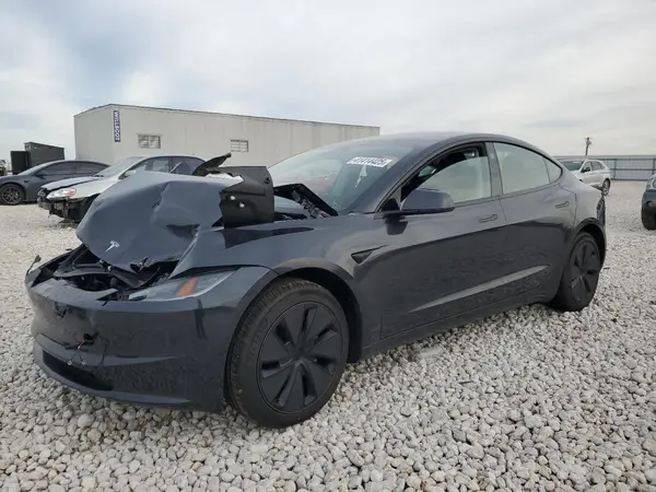 5YJ3E1EA6RF864393 2024 TESLA MODEL 3 - Image 1