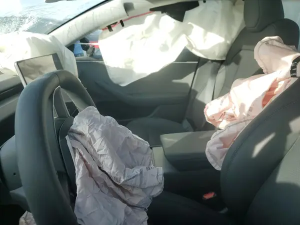 5YJ3E1EA6RF868668 2024 TESLA MODEL 3 - Image 8