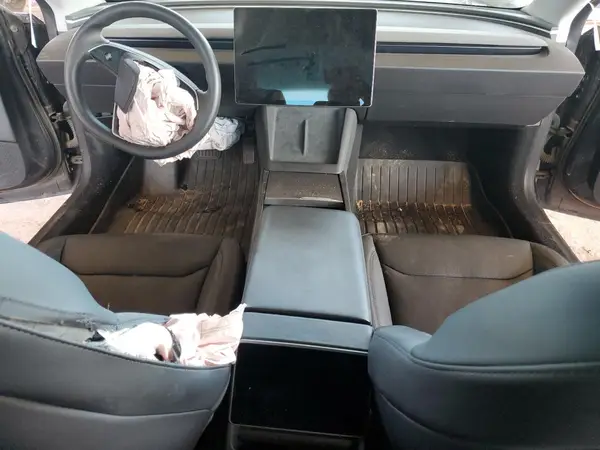 5YJ3E1EA6RF869111 2024 TESLA MODEL 3 - Image 8