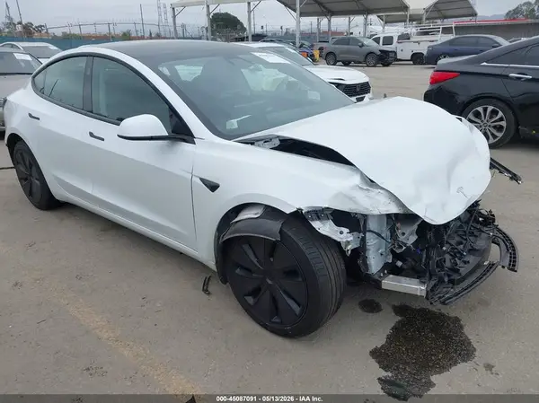 5YJ3E1EA6SF005231 2025 TESLA MODEL 3 - Image 1