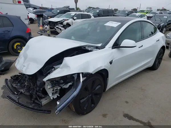 5YJ3E1EA6SF005231 2025 TESLA MODEL 3 - Image 2