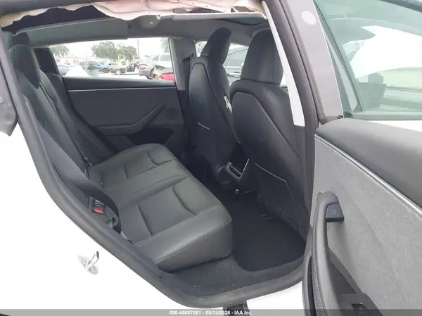 5YJ3E1EA6SF005231 2025 TESLA MODEL 3 - Image 8