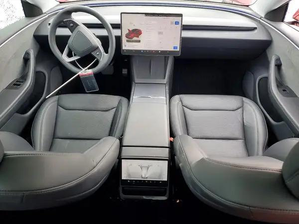 5YJ3E1EA6SF011868 2025 TESLA MODEL 3 - Image 8