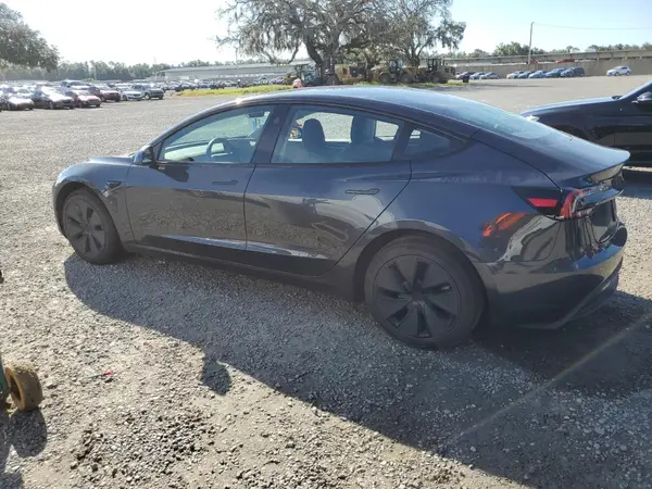 5YJ3E1EA6SF013510 2025 TESLA MODEL 3 - Image 2