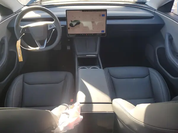 5YJ3E1EA6SF013510 2025 TESLA MODEL 3 - Image 8