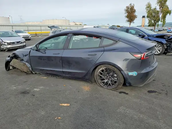 5YJ3E1EA6SF014558 2025 TESLA MODEL 3 - Image 2