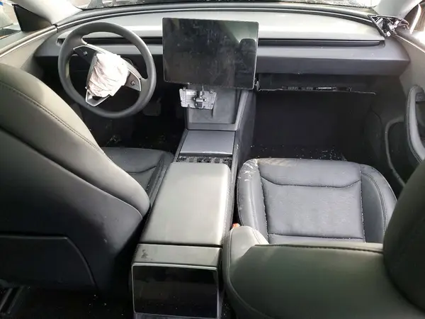5YJ3E1EA6SF020764 2025 TESLA MODEL 3 - Image 8