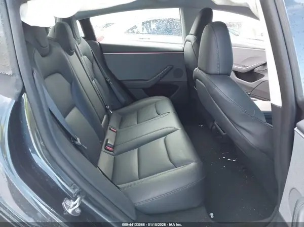 5YJ3E1EA6SF029500 2025 TESLA MODEL 3 - Image 8