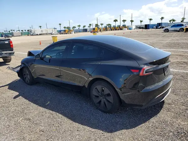 5YJ3E1EA6SF032185 2025 TESLA MODEL 3 - Image 2