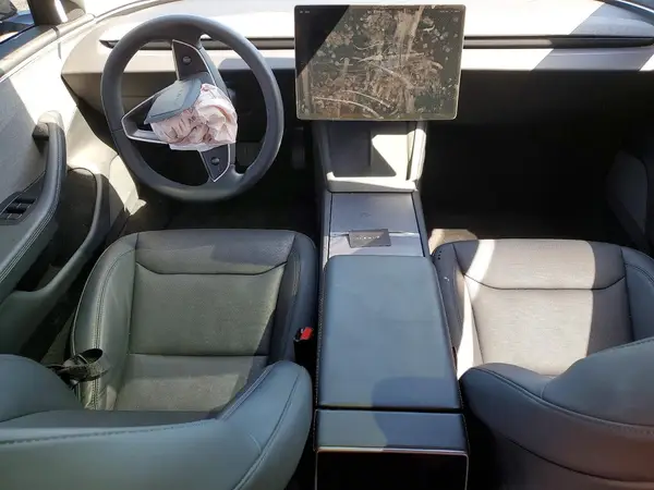 5YJ3E1EA6SF032185 2025 TESLA MODEL 3 - Image 8
