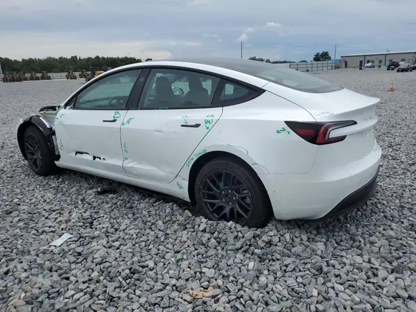 5YJ3E1EA6SF034101 2025 TESLA MODEL 3 - Image 2