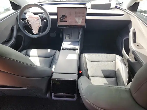 5YJ3E1EA6SF035541 2025 TESLA MODEL 3 - Image 8