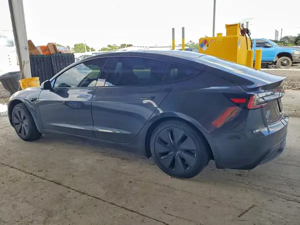 5YJ3E1EA6SF036091 2025 TESLA MODEL 3 - Image 2