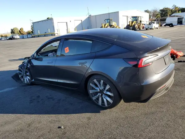 5YJ3E1EA6SF038276 2025 TESLA MODEL 3 - Image 2