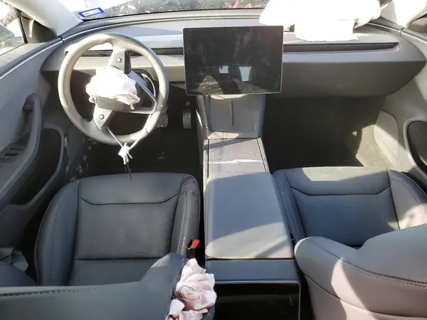 5YJ3E1EA6SF039752 2025 TESLA MODEL 3 - Image 8