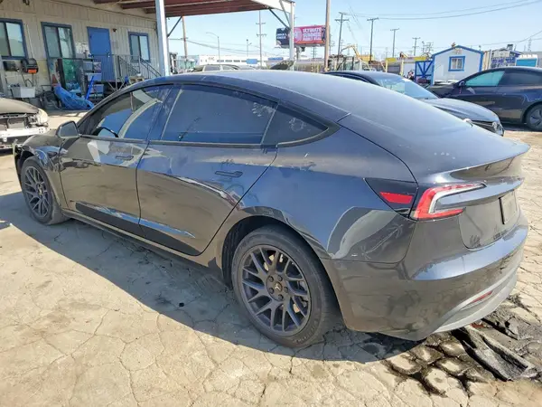 5YJ3E1EA6SF043350 2025 TESLA MODEL 3 - Image 2