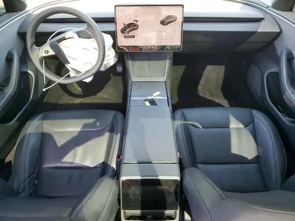 5YJ3E1EA6SF043350 2025 TESLA MODEL 3 - Image 8
