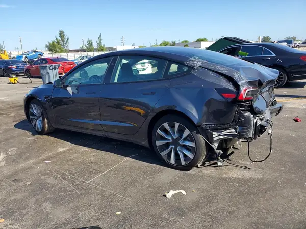 5YJ3E1EA6SF045826 2025 TESLA MODEL 3 - Image 2