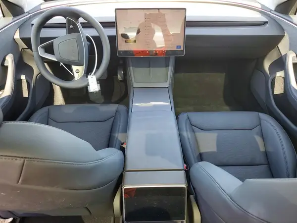 5YJ3E1EA6SF045826 2025 TESLA MODEL 3 - Image 8