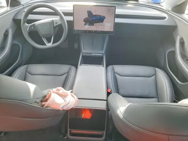 5YJ3E1EA6SF062027 2025 TESLA MODEL 3 - Image 8