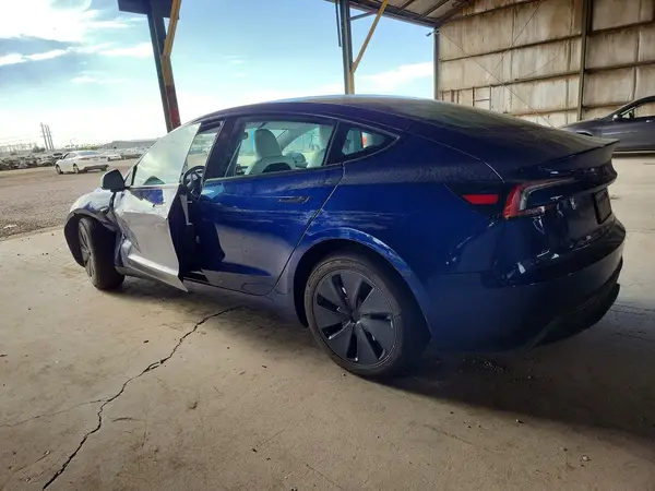 5YJ3E1EA6SF062643 2025 TESLA MODEL 3 - Image 2