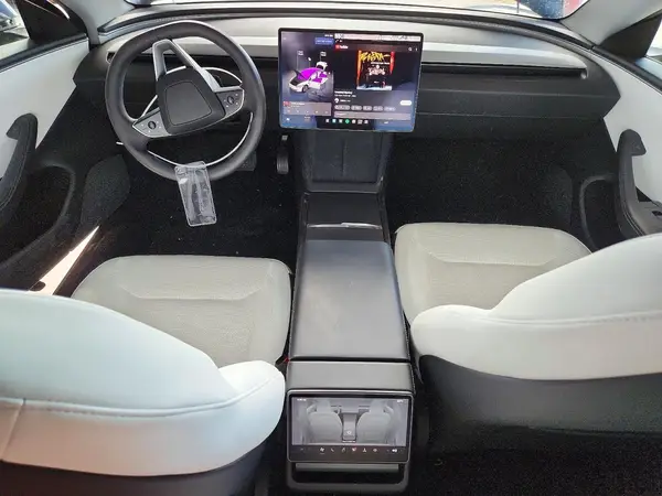 5YJ3E1EA6SF062643 2025 TESLA MODEL 3 - Image 8