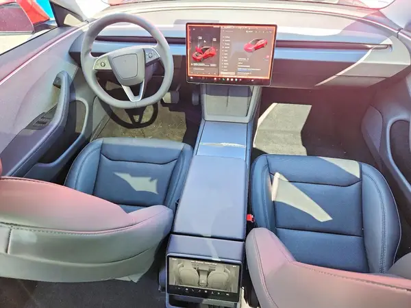5YJ3E1EA6SF063596 2025 TESLA MODEL 3 - Image 8