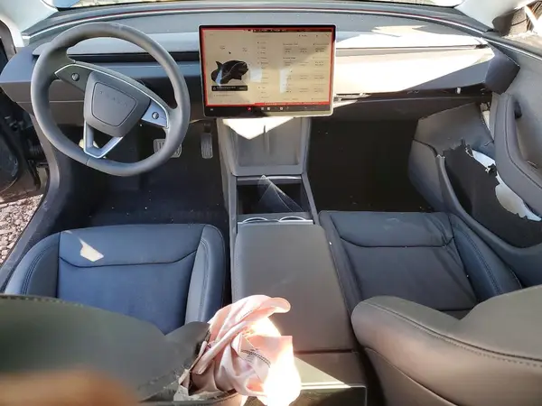 5YJ3E1EA6SF080592 2025 TESLA MODEL 3 - Image 8