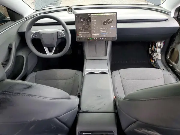5YJ3E1EA6SF135879 2025 TESLA MODEL 3 - Image 8