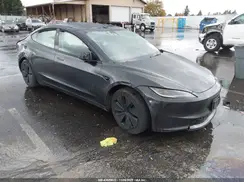 5YJ3E1EA6SF878669 2025 TESLA MODEL 3