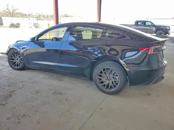 5YJ3E1EA6SF880714 2025 TESLA MODEL 3 - Image 2
